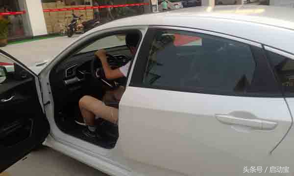 十一代思域暗金蓝提车记,本田honda2023款七座落地价