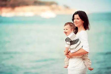 怀孕六个半月羊水偏多怎么办,怀孕6个月羊水少导致流产