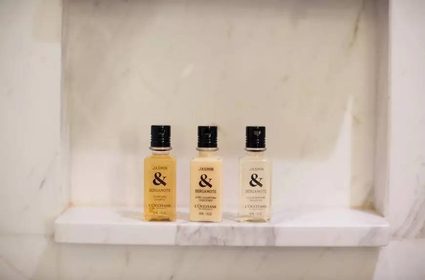 一天吃四五顿饭不长肉才怪,一天吃四顿不胖都不行