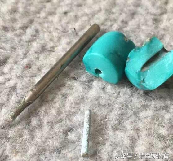 绿松石竟然两半了!到底是钻头太烂,还是手艺太差?