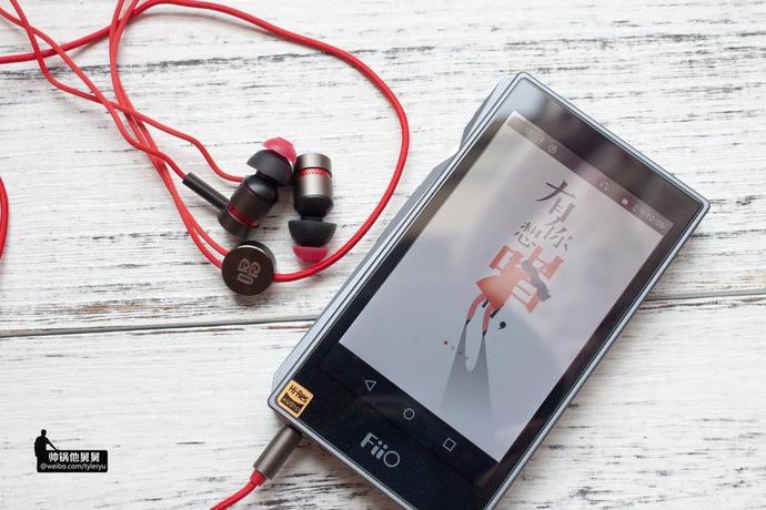 为K歌而生唱吧BANG三单元圈铁耳机