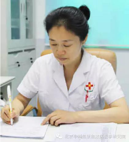 吃哪些食物能快速提升血小板,吃什么食物能帮助升血小板