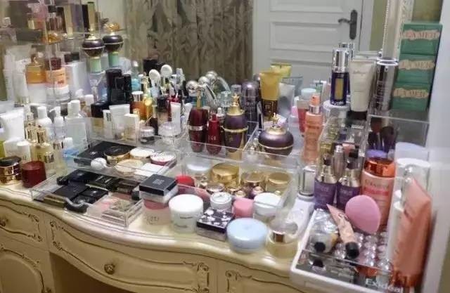 网红真的赚几个亿,网红赚那么多钱要交税吗