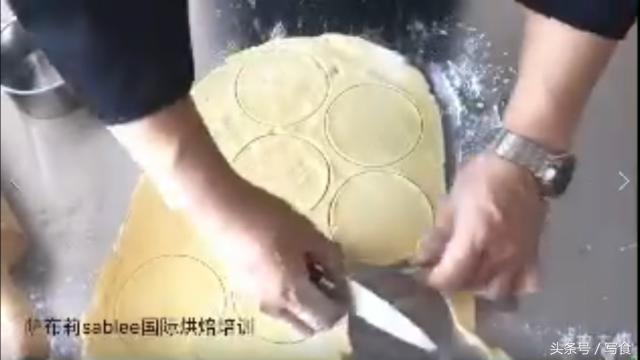 风靡日本流心芝士挞的做法,流心芝士挞你喜欢吃吗