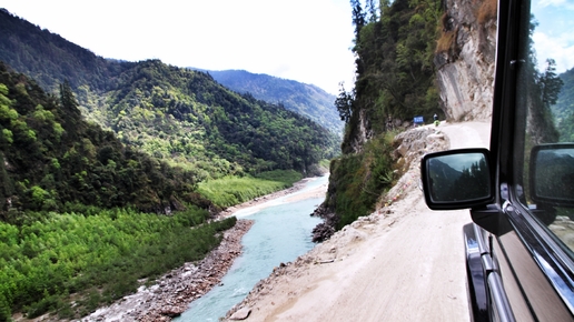 开着大通g50进藏,开奔驰g500去市区