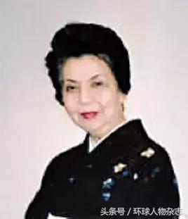 前景不利,后院失火,最近安倍过得很闹心,都是因为这两个女人