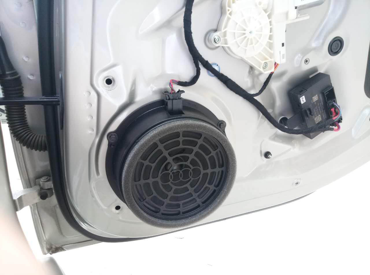 奥迪a4lbo音响2020款,奥迪a4lbo音响6件套