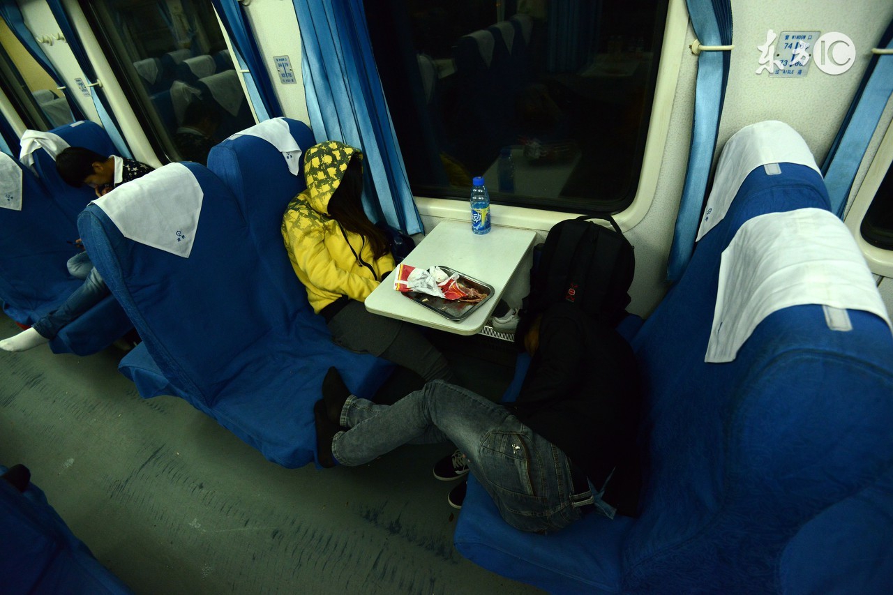 坐火车无座教程,首次坐火车的注意事项和流程