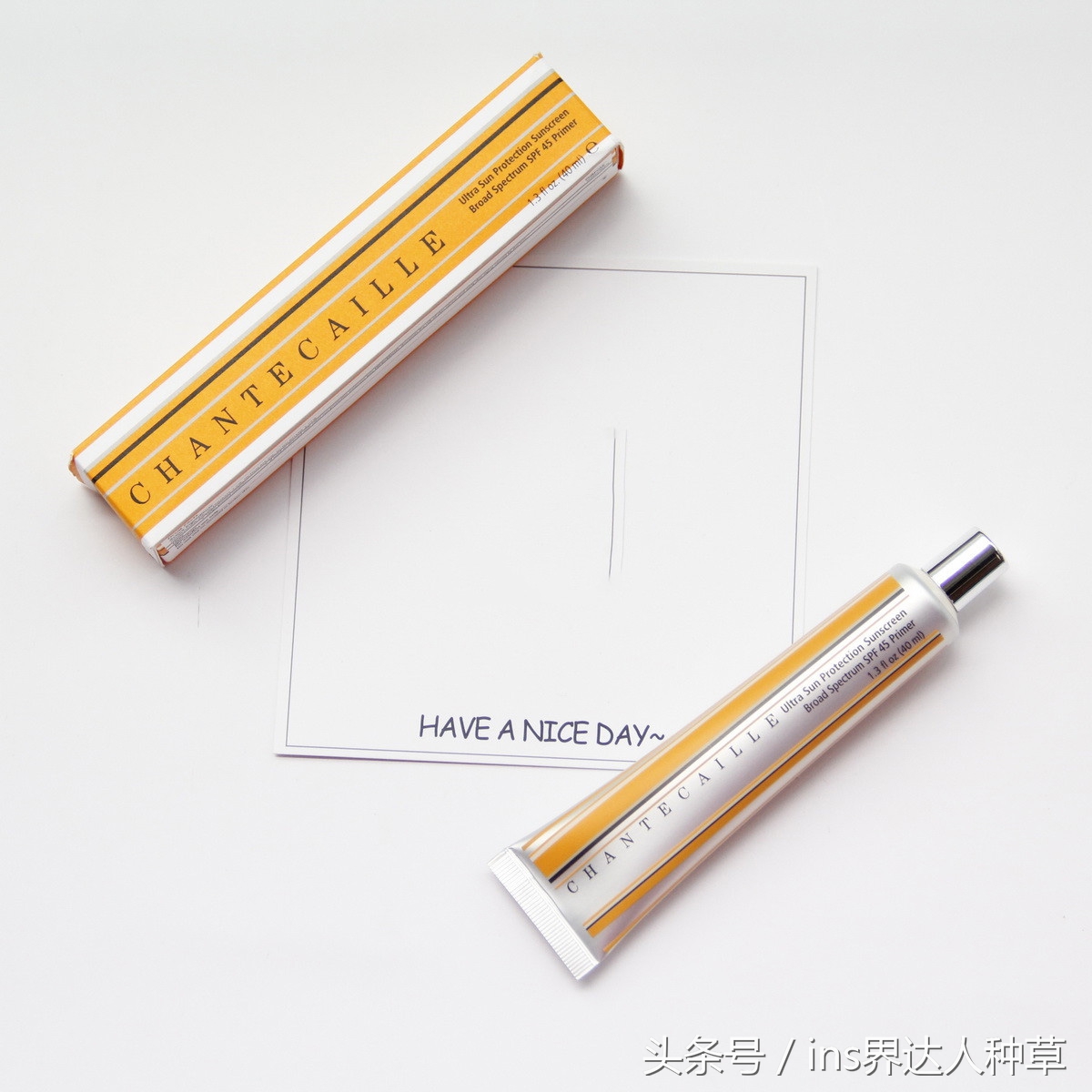 金晨的化妆包：用着1000块的美容仪，却抹着30块的木瓜膏