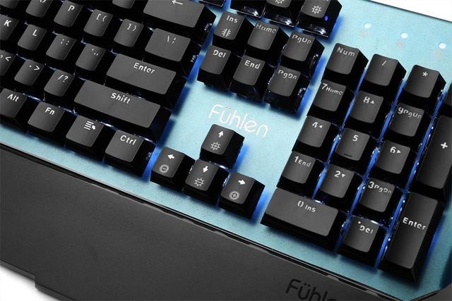 现在网咖都是用什么鼠标,现在网咖用的是什么显卡