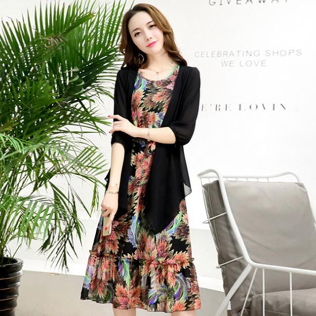 时髦百搭的连衣裙穿搭上身很自然,年轻自信的连衣裙穿搭随心又时髦