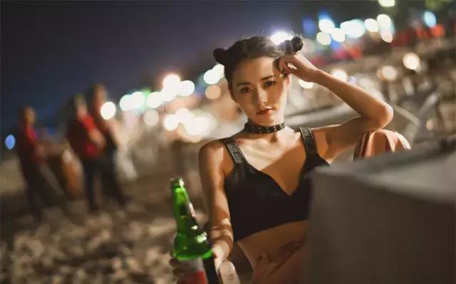 热巴戴的美瞳,热巴戴美瞳了吗