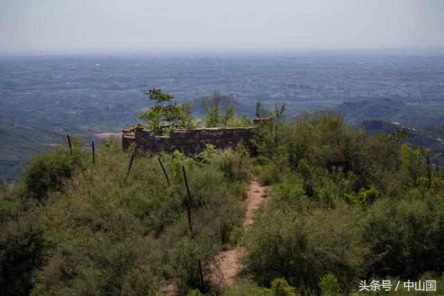 石家庄平山山顶日军碉堡群,太行山战场遗址
