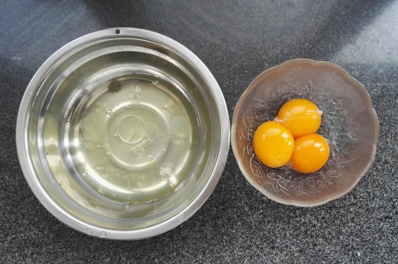 做溶豆蛋清怎么老是打发失败,云朵蛋糕蛋清打发失败的原因