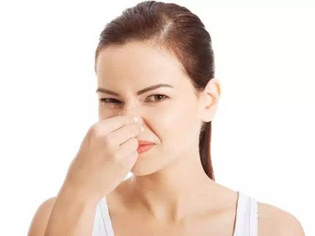 夏天身体有一股腥臭味,夏天身上有腥气味什么原因