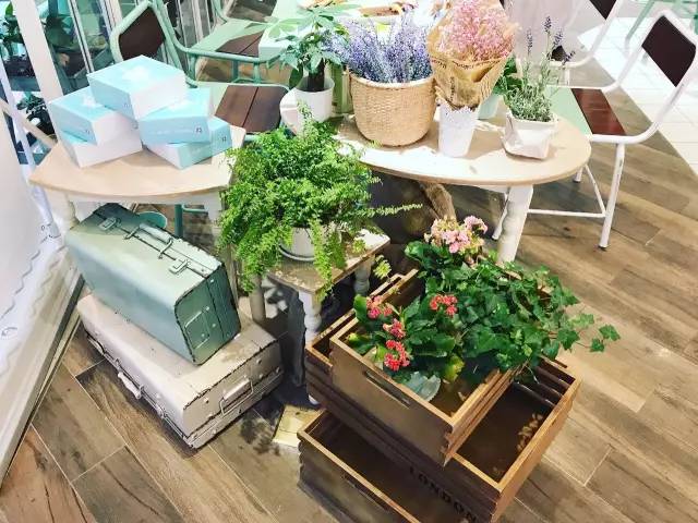 tiffany蓝色,tiffany蓝色调直播