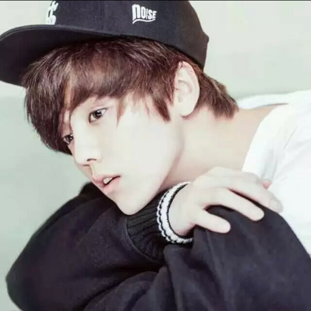 他很活泼可爱用英语怎么说,他很乖巧很文静英语