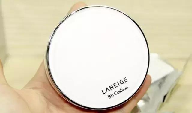 补妆气垫遮瑕持久不脱妆网红推荐,出门不脱妆补妆必备好物之气垫篇