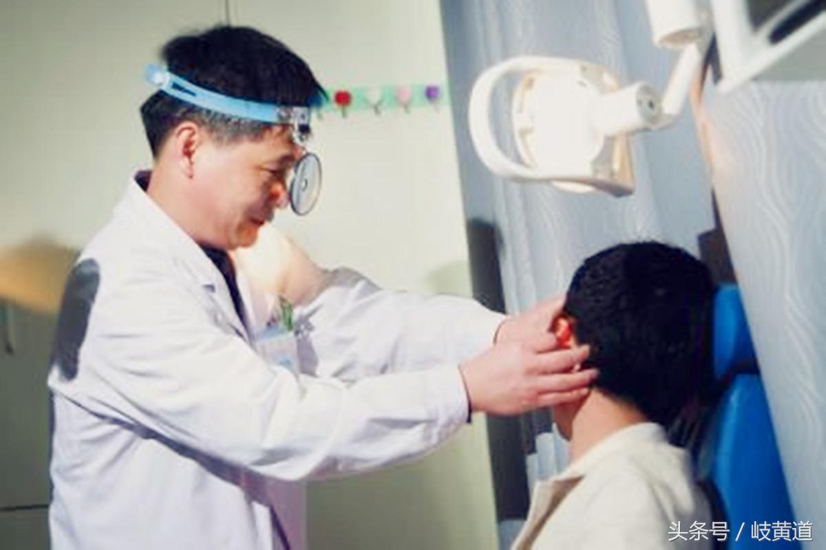 熊孩子被人打一巴掌,熊孩子被爸爸打几耳光