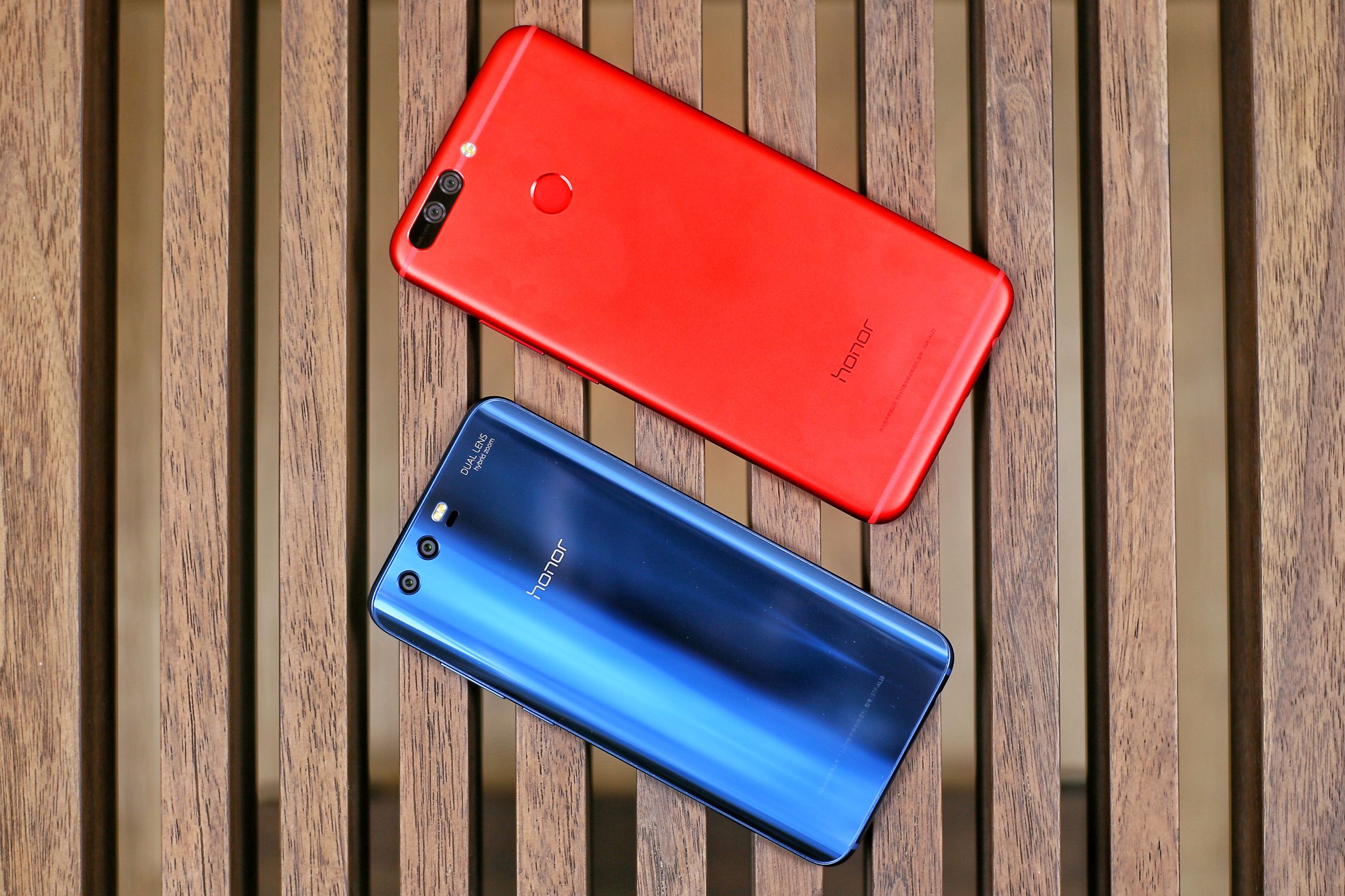 荣耀9和荣耀v9你选哪个,荣耀v9对比荣耀v8