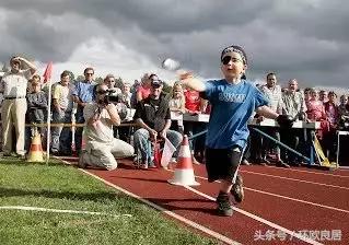 芬兰搞笑视频,芬兰举行奇葩的比赛
