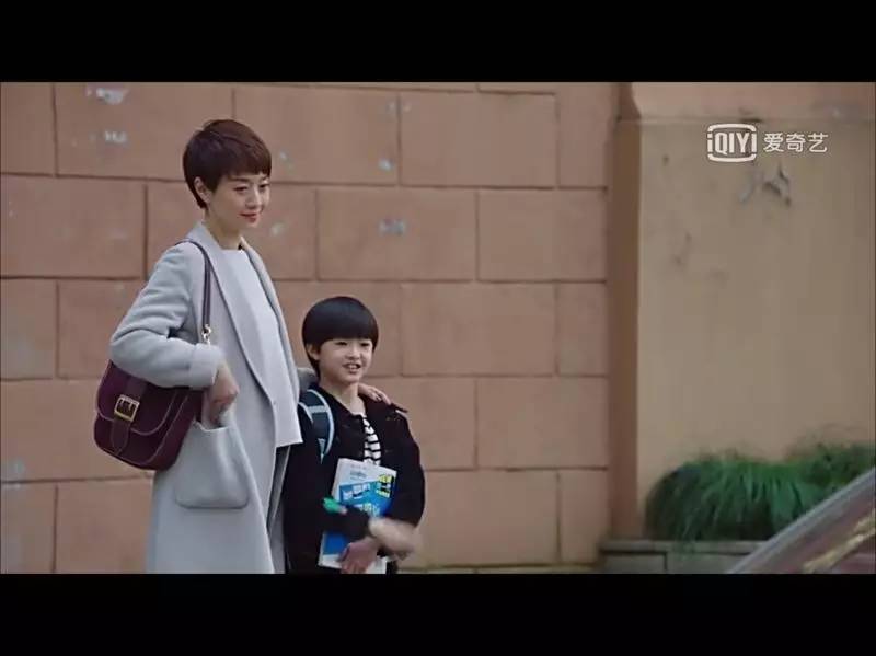 我的前半生唐晶为什么对罗子君好,我的前半生原著中的子君和唐晶