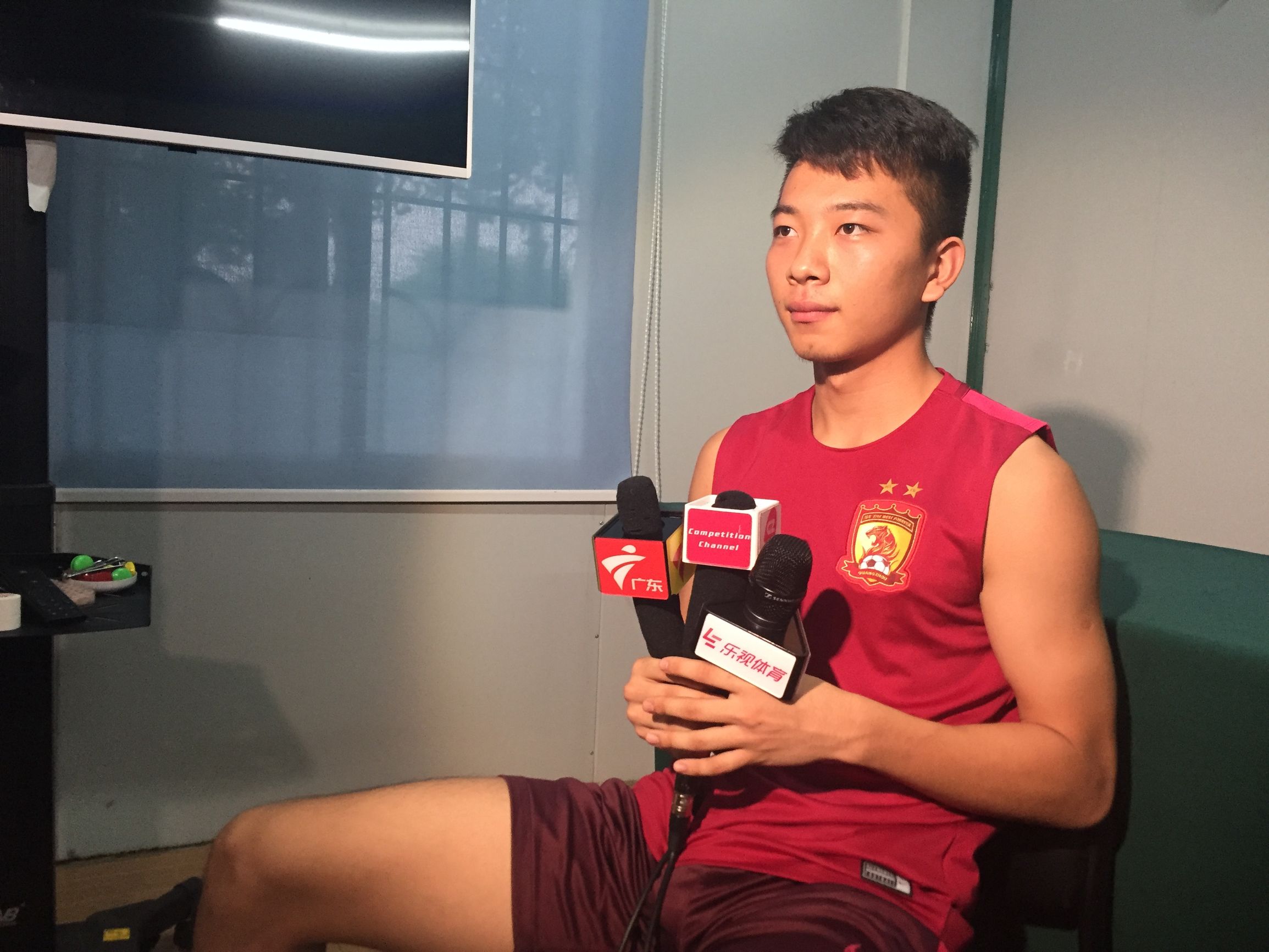 对话恒大小将*家宝温**：名字没有压力不介意上场时间短