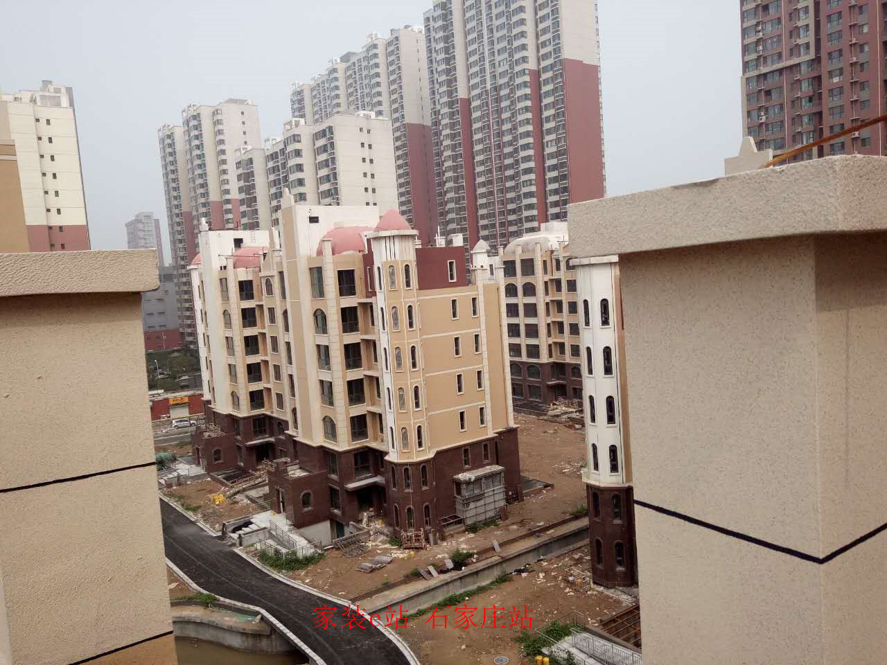 7月19号走访“白金汉府”最新施工进度