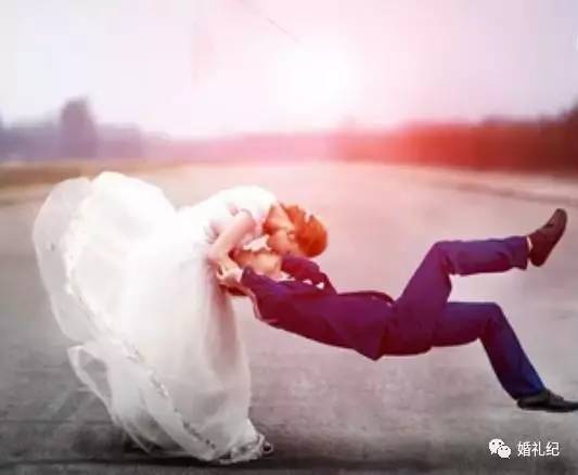 10种必拍婚纱照风格,摄影师亲手教新人摆婚纱照造型