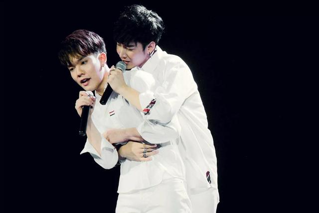 逐月之月少奶奶Copter微博公布要来中国成都开粉丝见面会啦你准备好迎接逐月之月主演中国首秀没