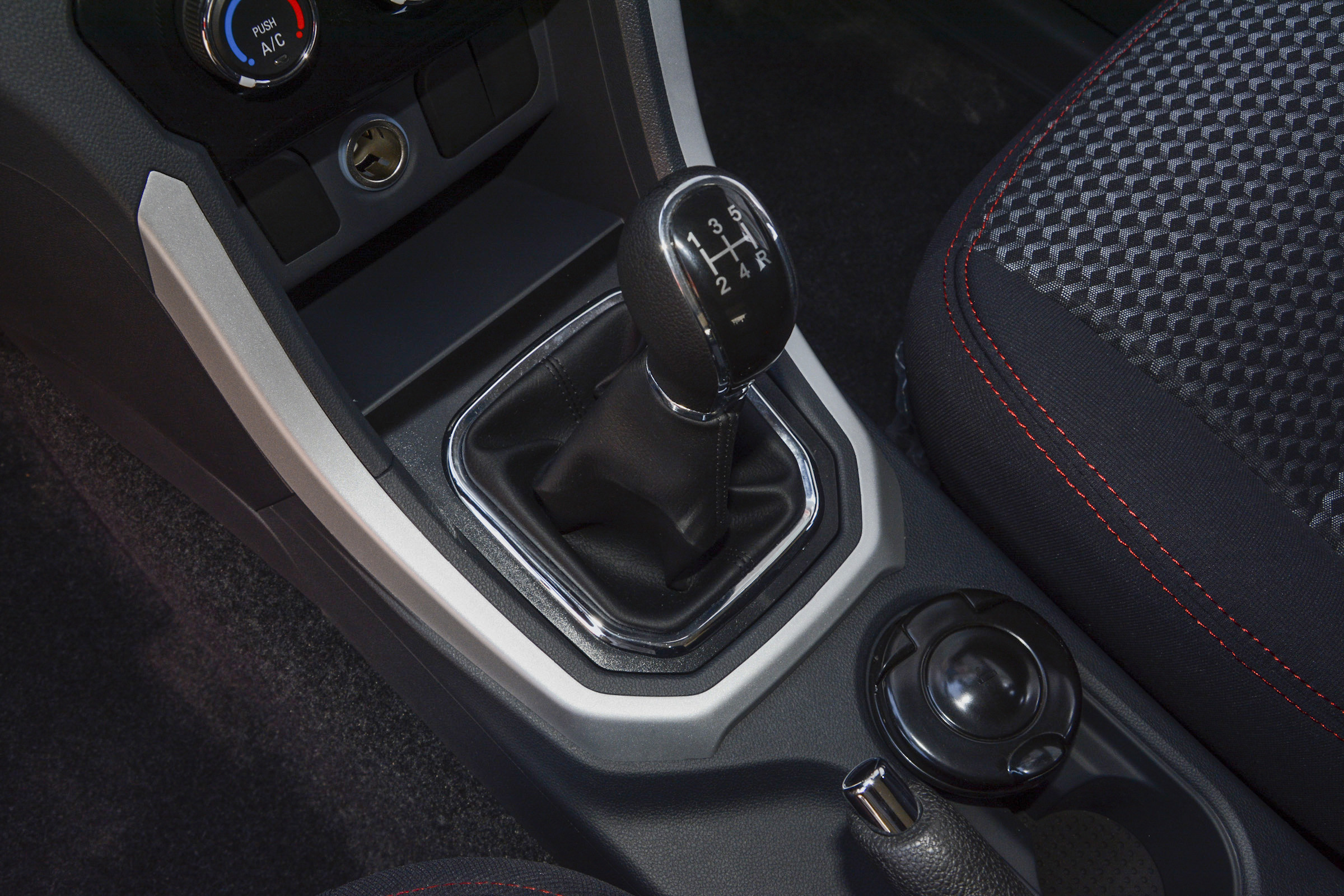 聊一聊越野性能车,昌河m70基本信息