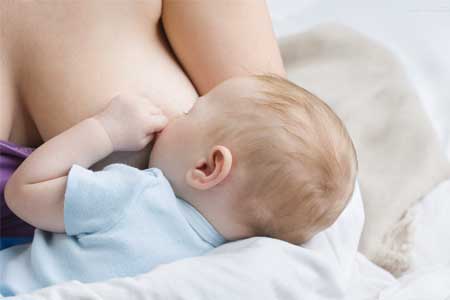 哺乳期的女人奶涨怎么办,哺乳期上班后奶涨怎么办