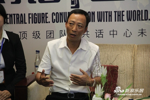 她年仅26岁，已经是球队董事长，中国足坛最美老板娘非她莫属