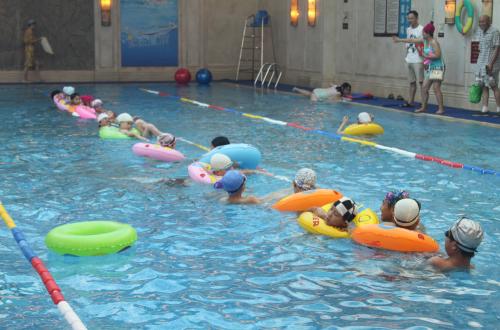 劈波斩浪显本领砥砺前行,劈波斩浪力争上游