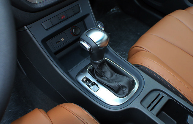 15年名爵mg锐行手动挡,智趣驾控视频