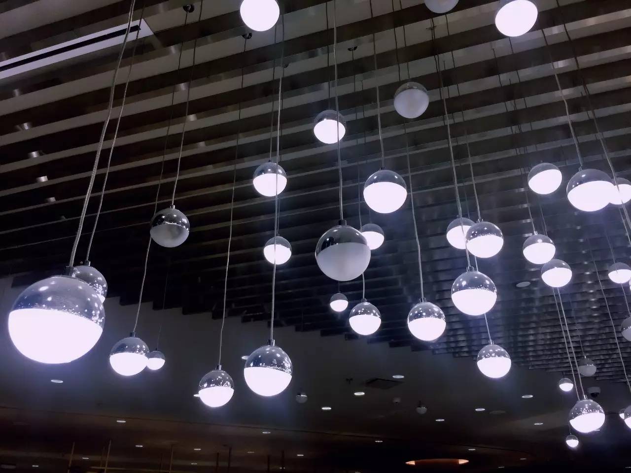 泰国十大必买便宜化妆品,泰国必买十大美容品