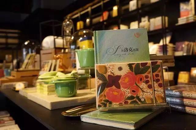 还在羡慕台湾诚品？咱西安也有24小时不打烊书店啦！