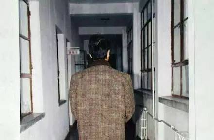 这部美版「白银连环杀人案」，早该刷爆朋友圈了