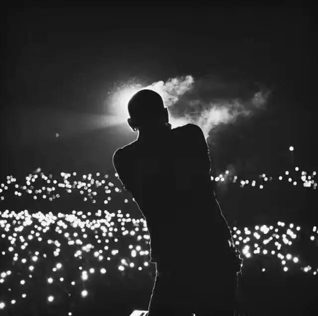 linkinpark主唱童年经历,回忆杀合拍版