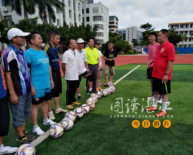 大力扶持足球发展,全市校园足球推广