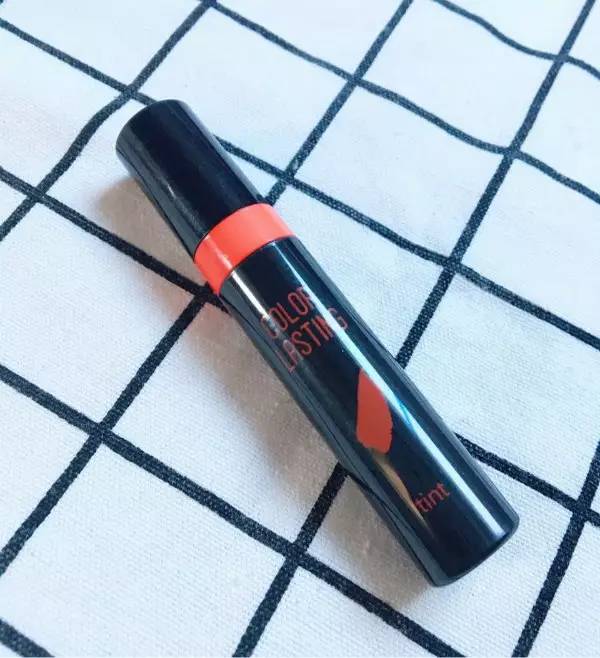 夏日必备元气口红,夏日必备的口红