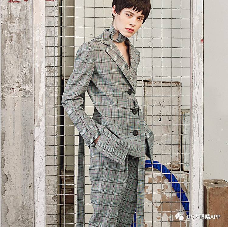 窦靖童周冬雨同款衣服,窦靖童周冬雨合作