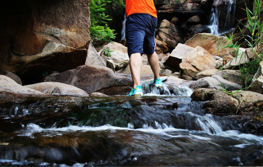 水陆两栖,凉爽一夏―――洛驰3H027E溯溪鞋测试