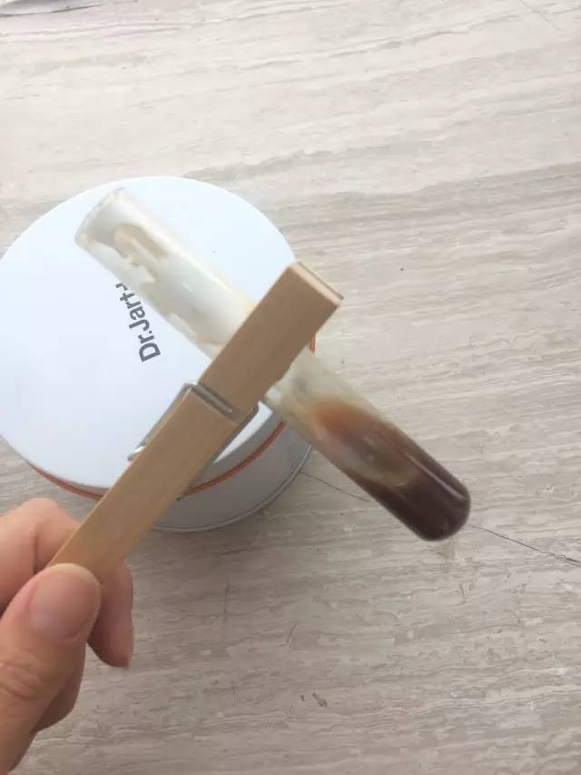 珂莱欧素颜霜和v7素颜霜,v7素颜霜和珀莱雅素颜霜哪个好用