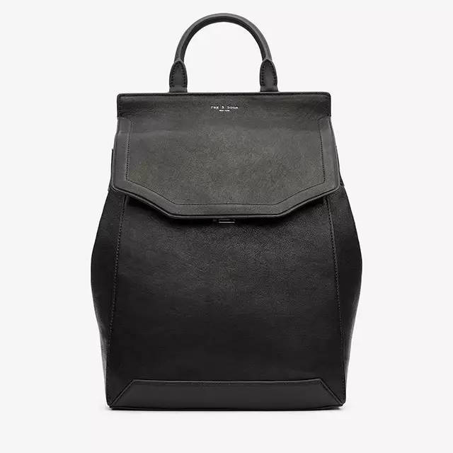 4款秋冬最in双肩包明星们都在背,今年最流行的一款双肩包