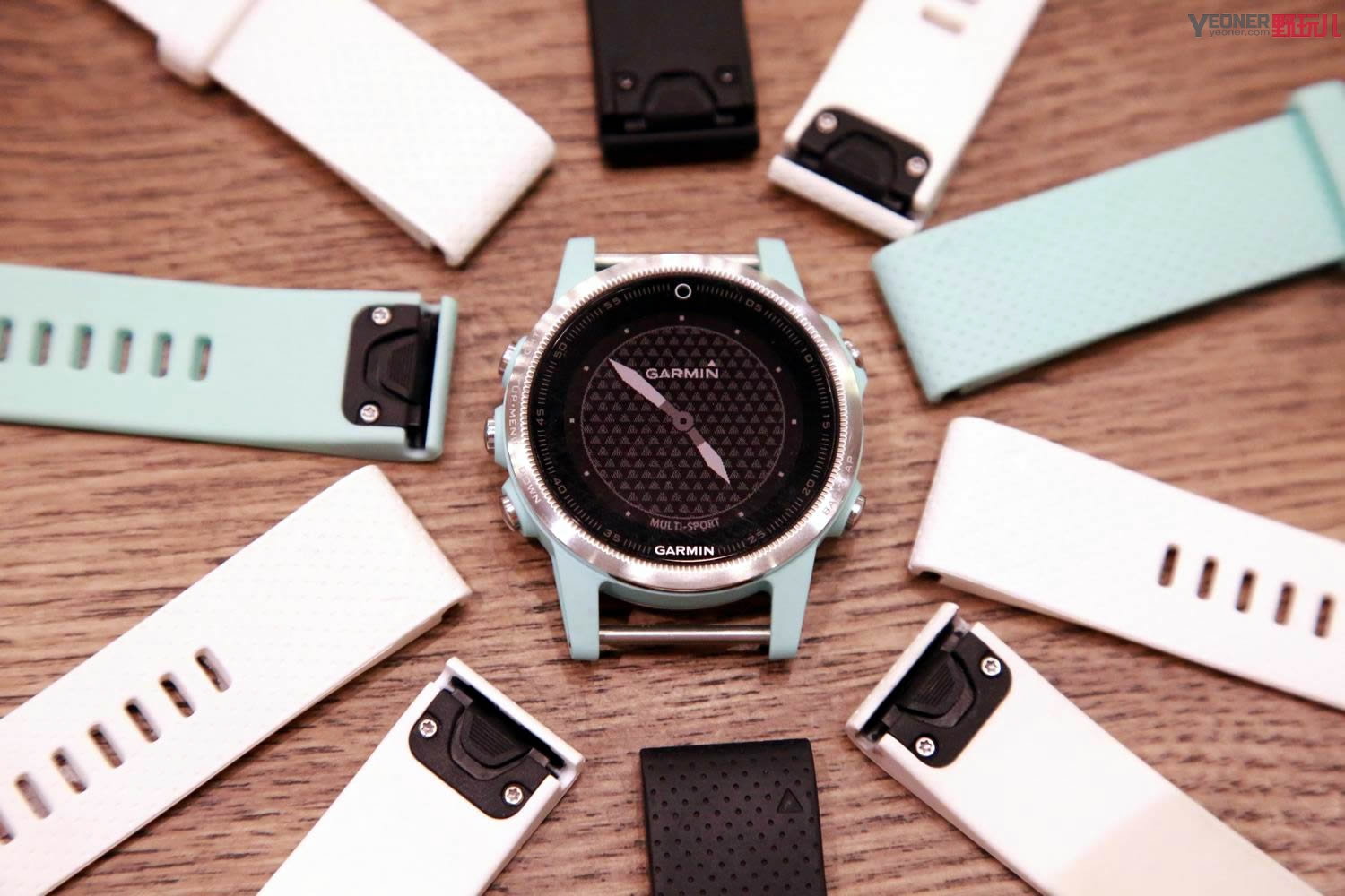 garmin的哪款手表更适合女生用,garmin手表哪款适合男生