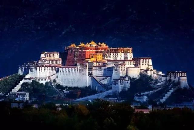 广西布达拉宫全景图,广西的布达拉宫让人惊呆