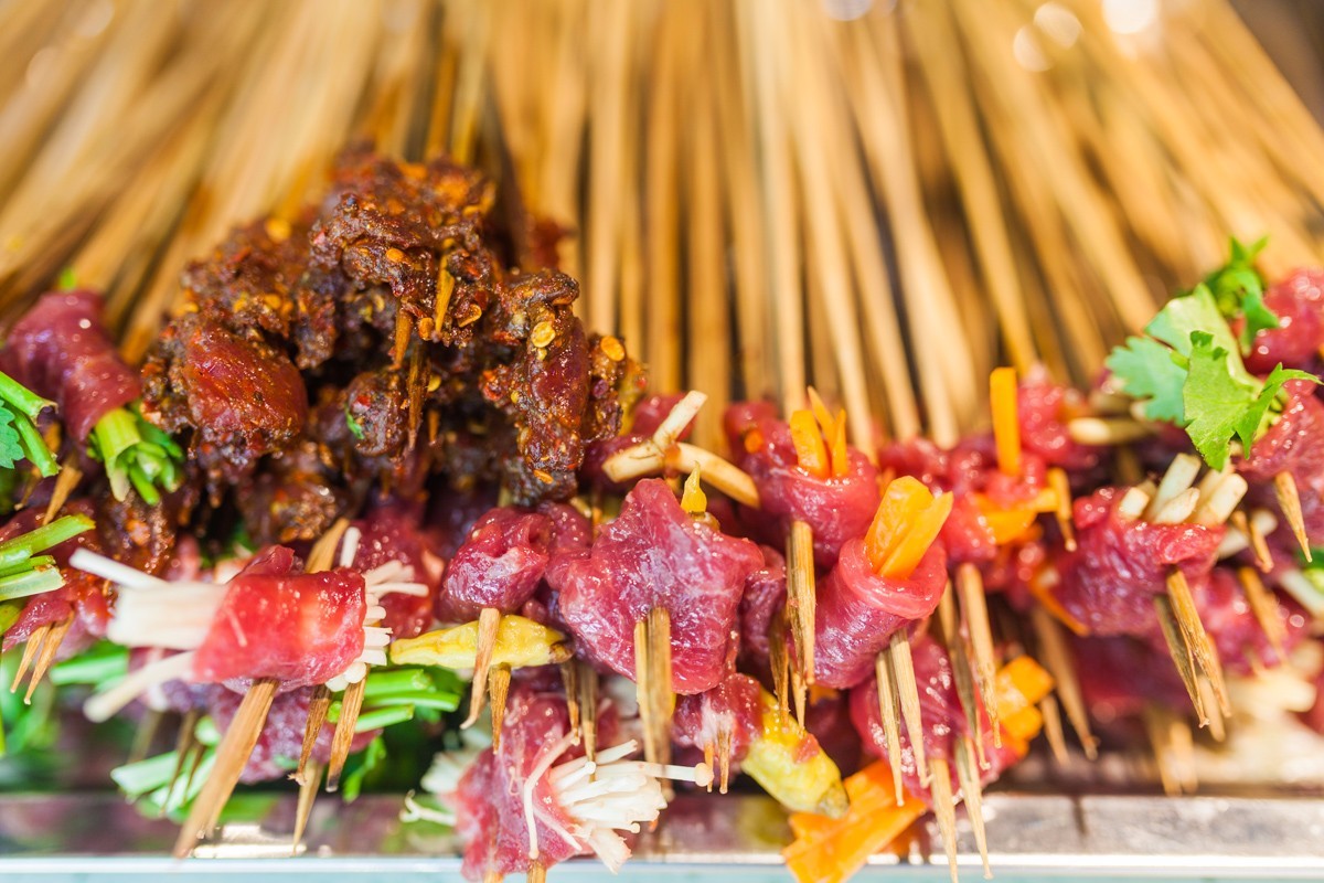 好吃得板!火爆兴文、珙县……的串串香火锅终于开到宜宾啦!一周吃7次都不够