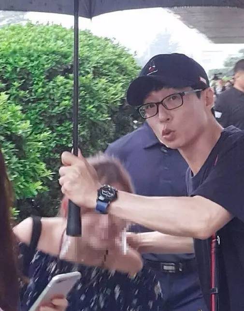 十年无名终成大神，却因太完美遭质疑……他如何靠高情商成功逆袭？