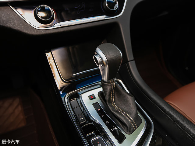 宝骏5602015手动舒适型驾驶体验,宝骏560驾驶功能键视频讲解